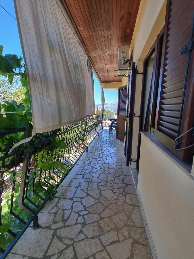 Lukica Apartment Свети Юрай Екстериор снимка